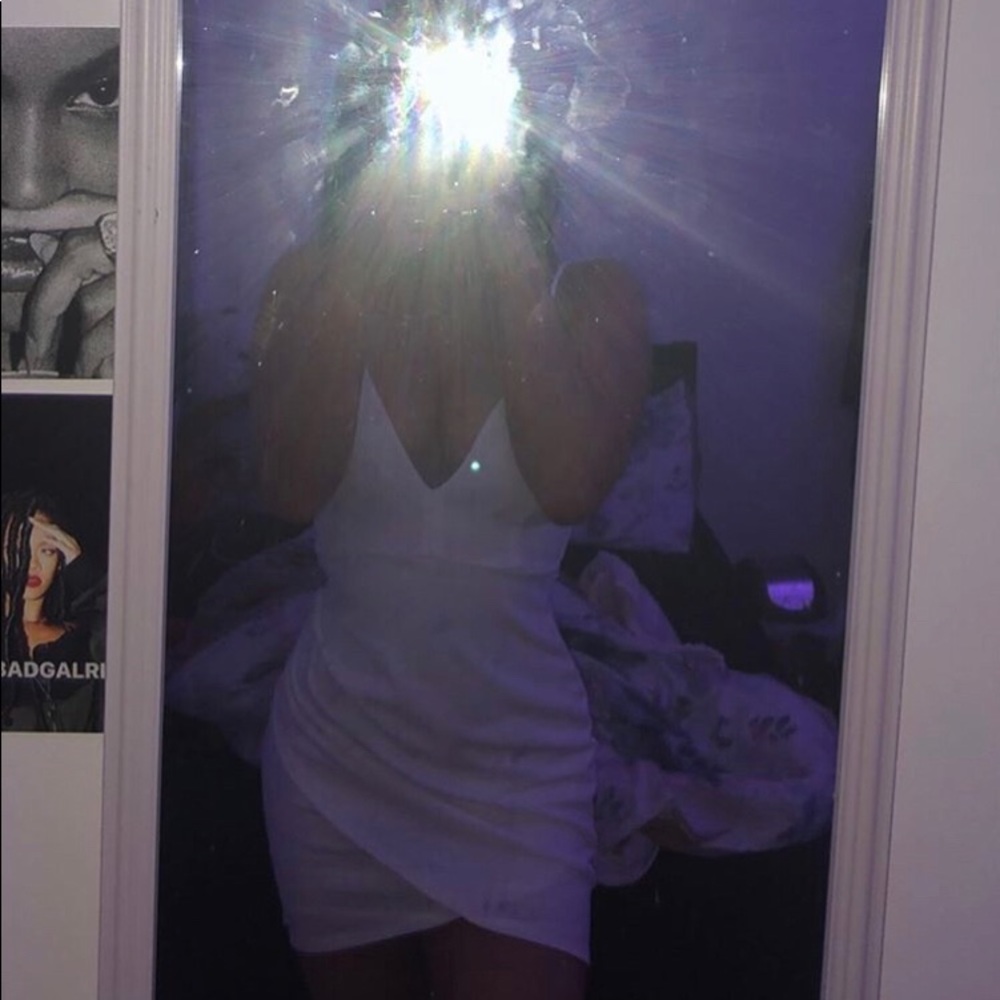 dress from save by the dress - Picture 2 of 2